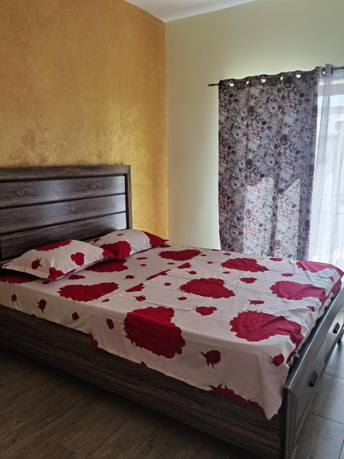 Milan Rooms Constanţa Exteriér fotografie